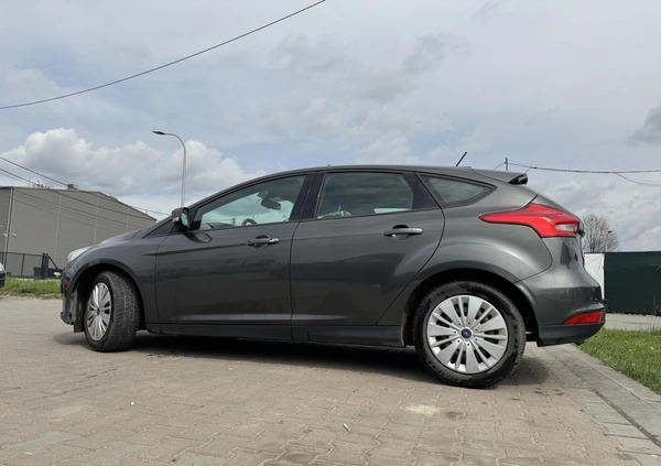 Ford Focus cena 41900 przebieg: 45007, rok produkcji 2018 z Kraków małe 781